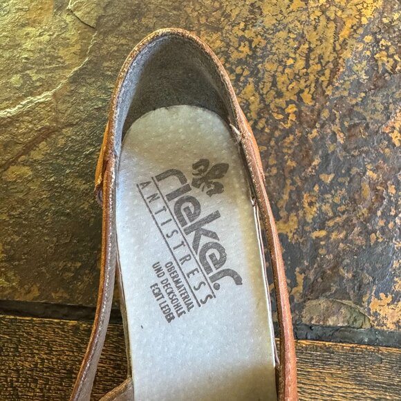 Vintage Rieker Anti-Stress Brown Leather Loafer, Women's US Size 8.5 - Picture 3 of 4